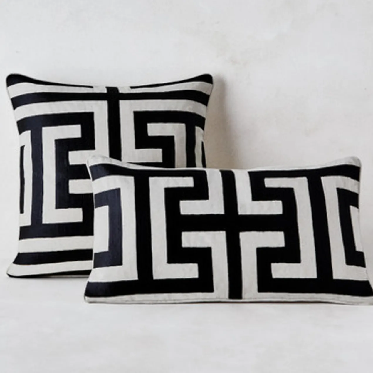 Cace Pillow Collection - Natural/Black