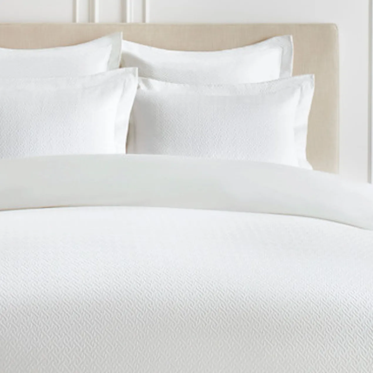 Marlowe Bedding - White