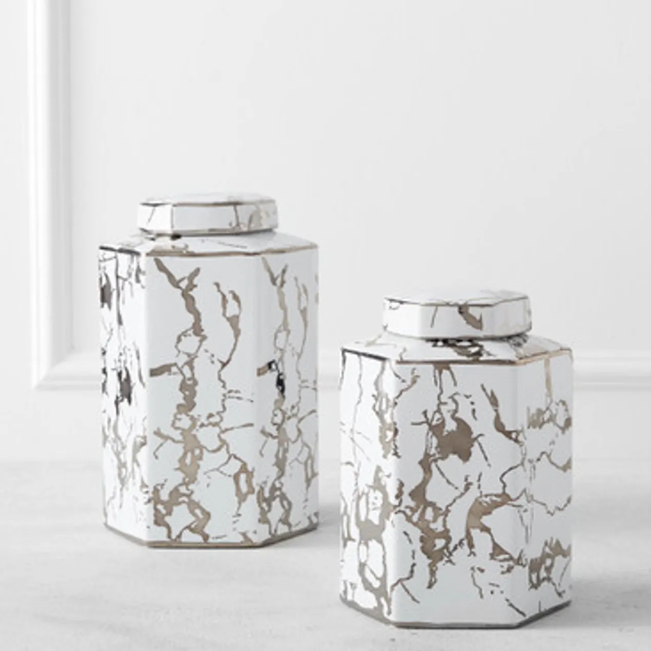 Marmol Canister