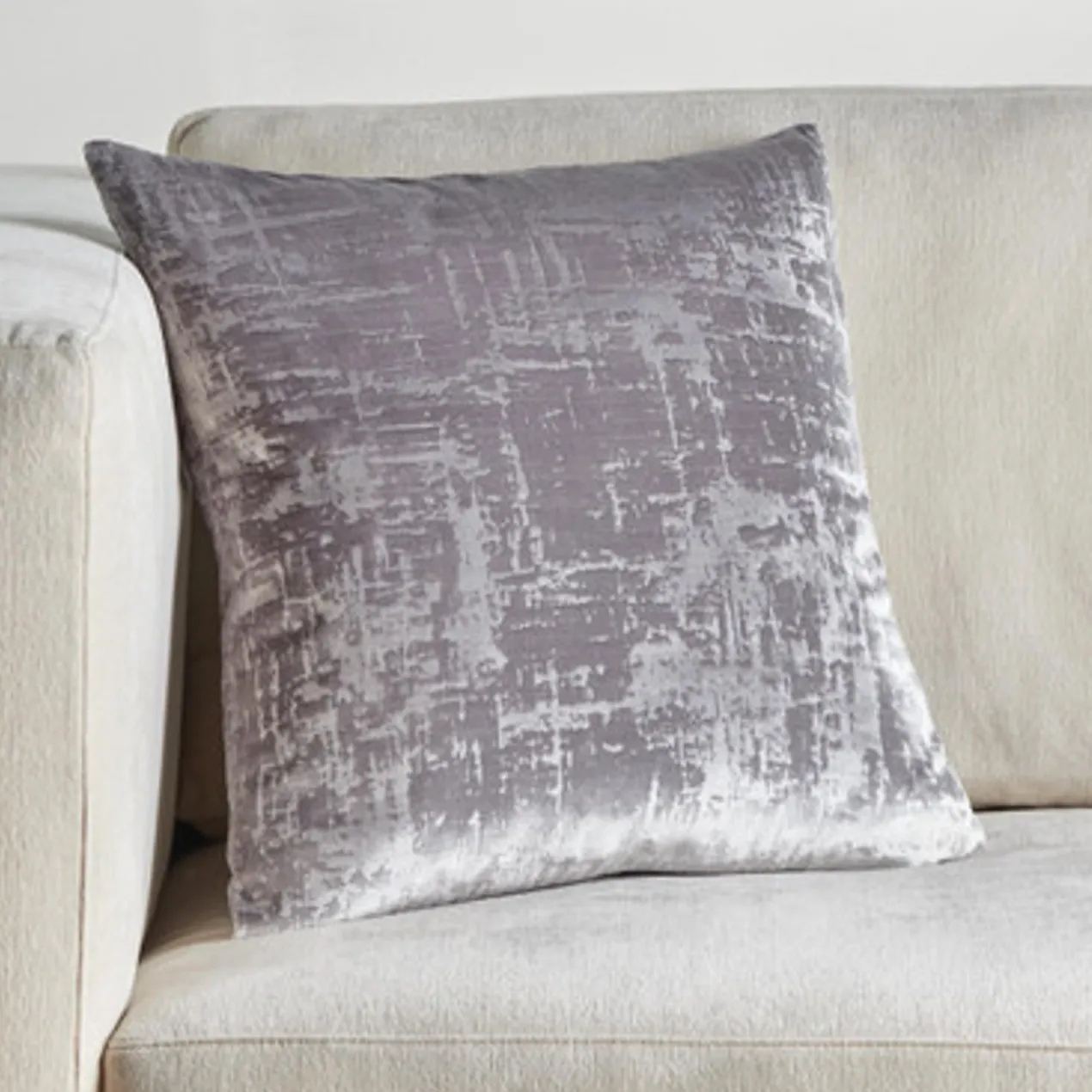 Odeon Pillow 20" - Silver