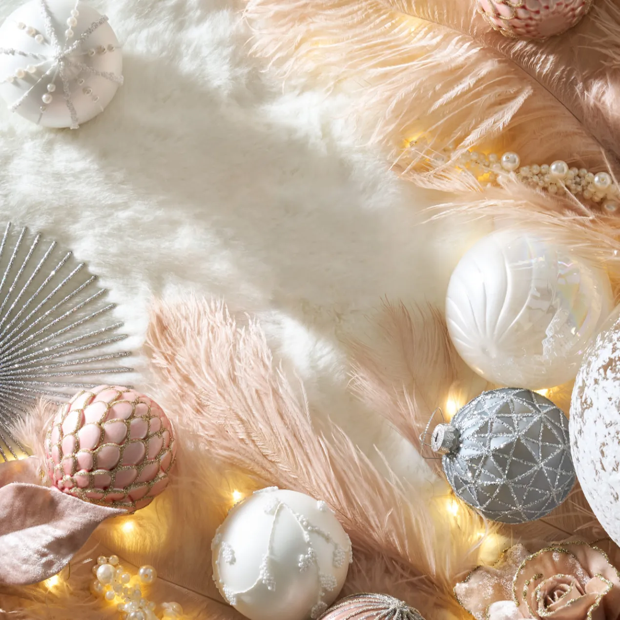 Pearled Floral Ornament - Set of 4