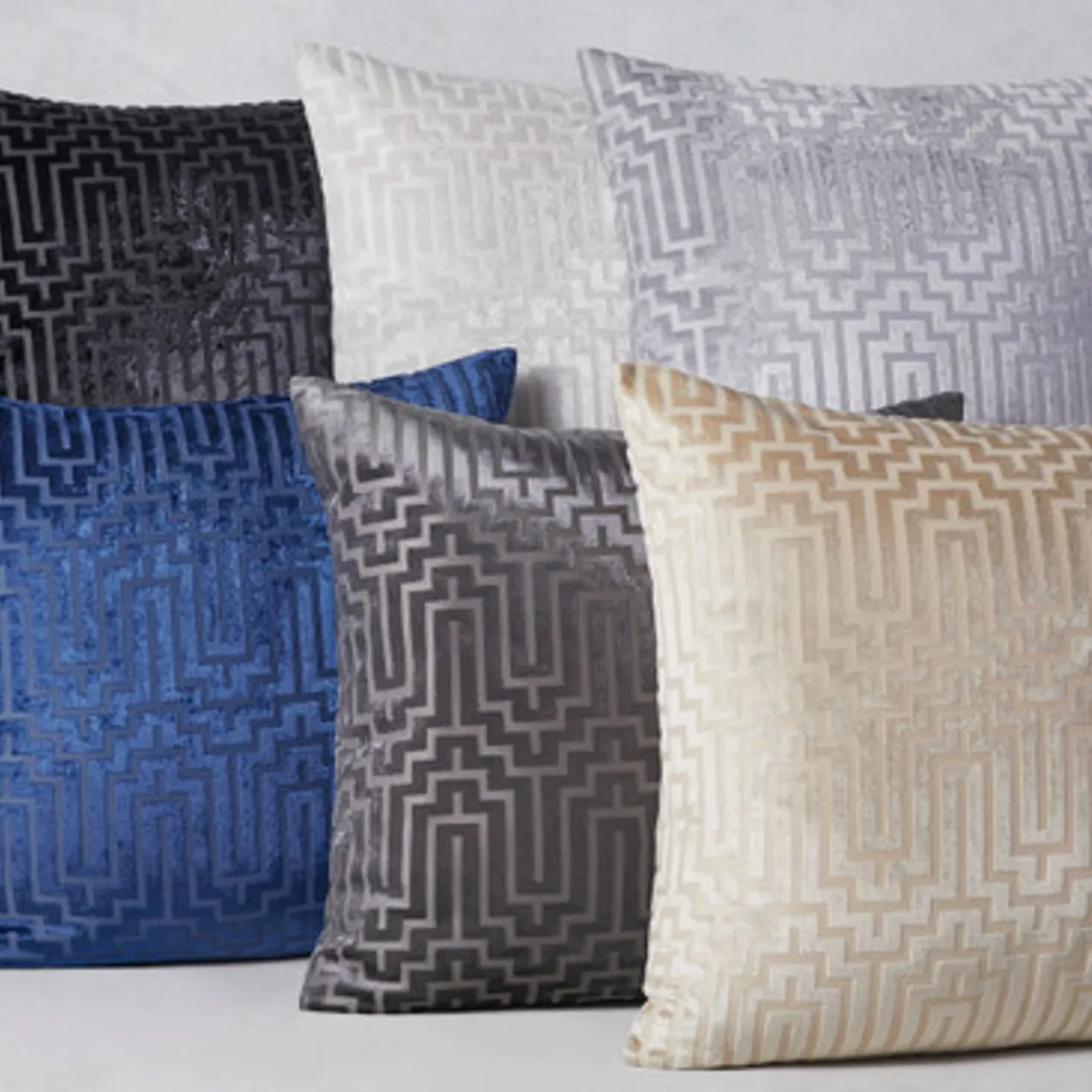 Porter Pillow 24" - Grey