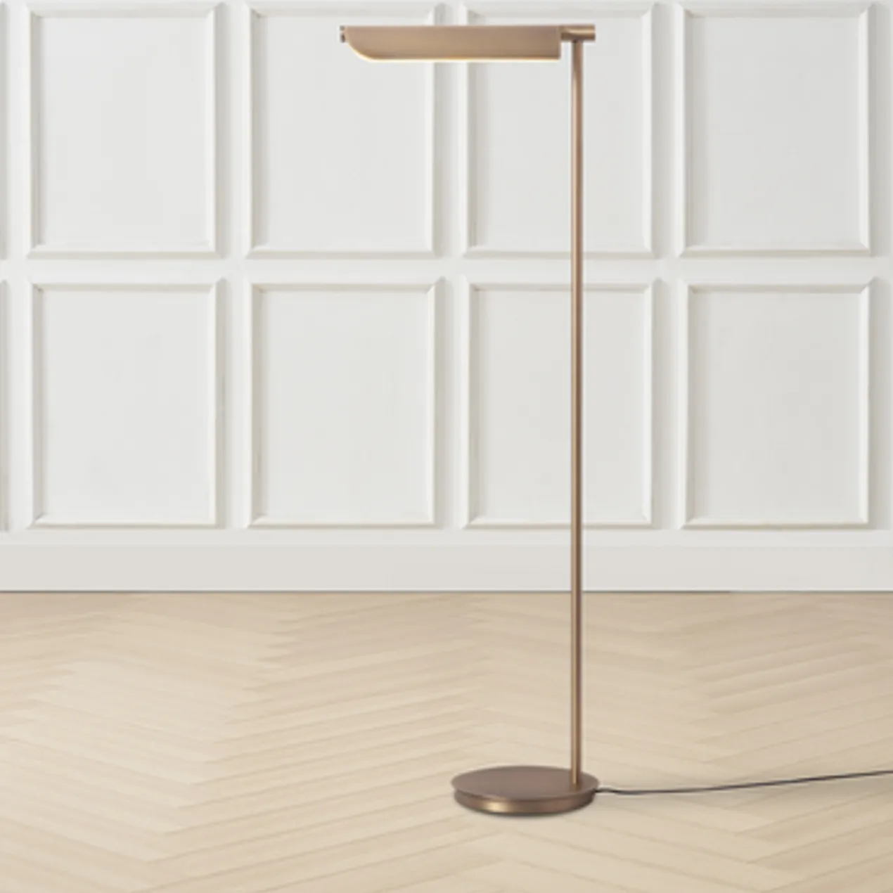 Tiv Floor Lamp 44"