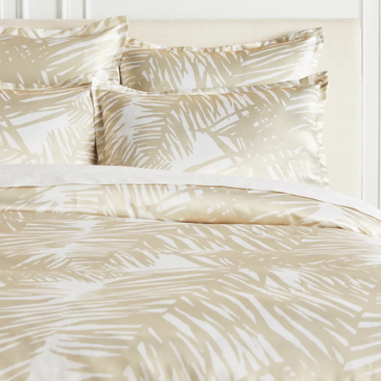 Tulum Palm Bedding - White/Champagne